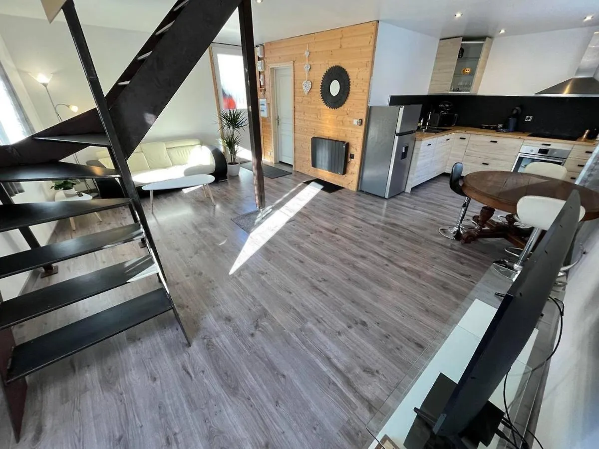 Logement Entier: Appartement. Modane 0*,  France